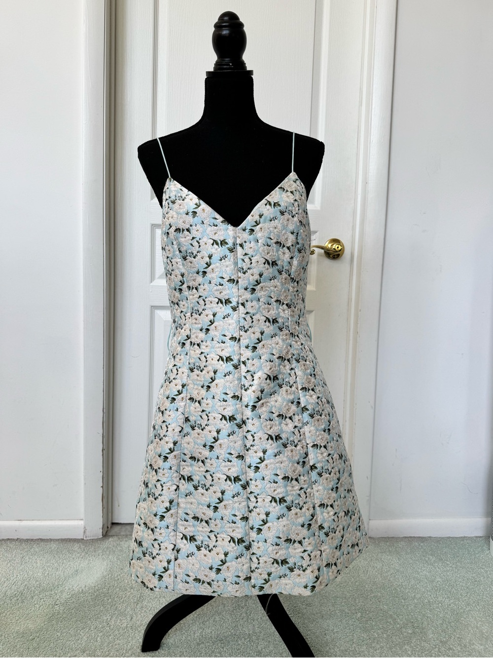Alice + Olivia Tayla floral jacquard mini dress
